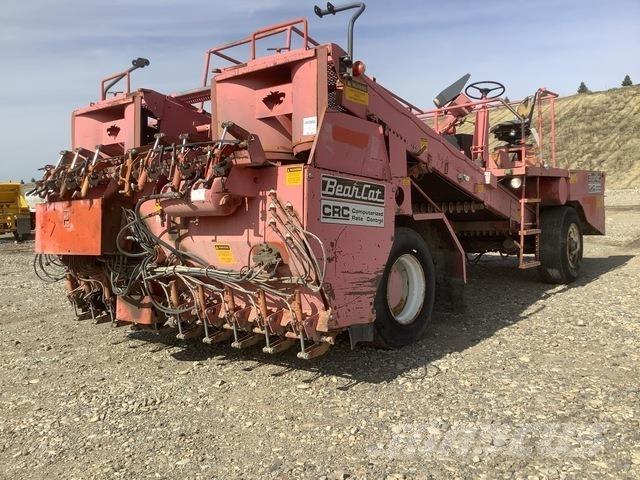  Bearcat BC2002 Sand And Salt Spreaders