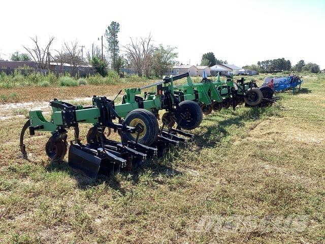 Bigham 801-840 Cultivators