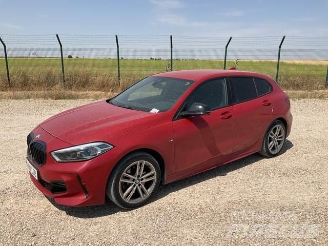 BMW 118i Automobiles / SUVS