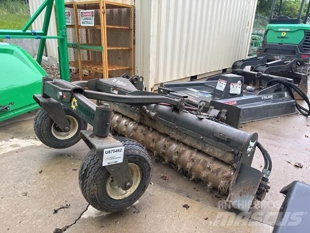 Bobcat 72SCM Farm Equipment - Others