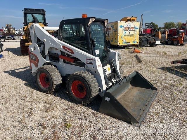 Bobcat S770 Skid Steer Loaders
