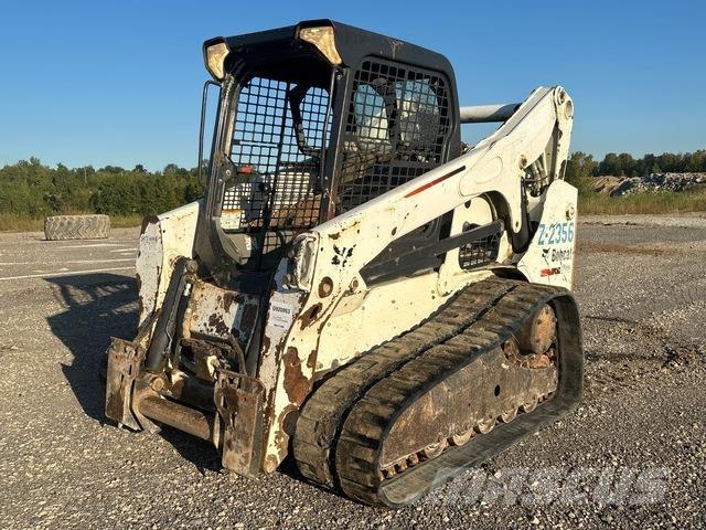 Bobcat T750 Skid Steer Loaders