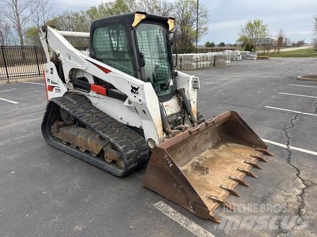 Bobcat T870 Skid Steer Loaders