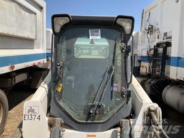 Bobcat T870 Skid Steer Loaders