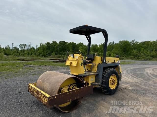 Bomag BW142D Single drum rollers