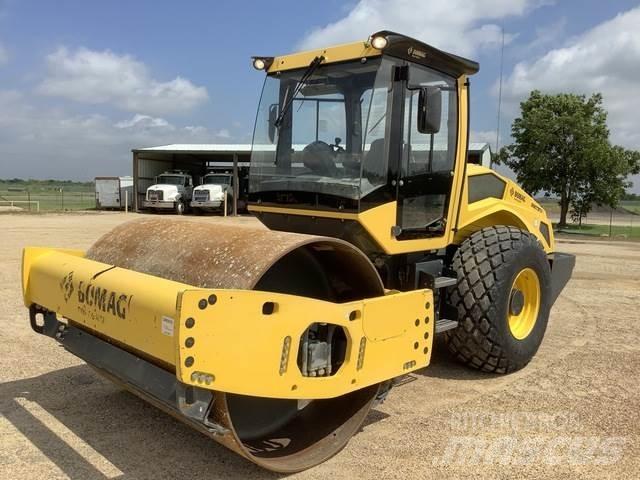 Bomag BW211D-5 Single drum rollers