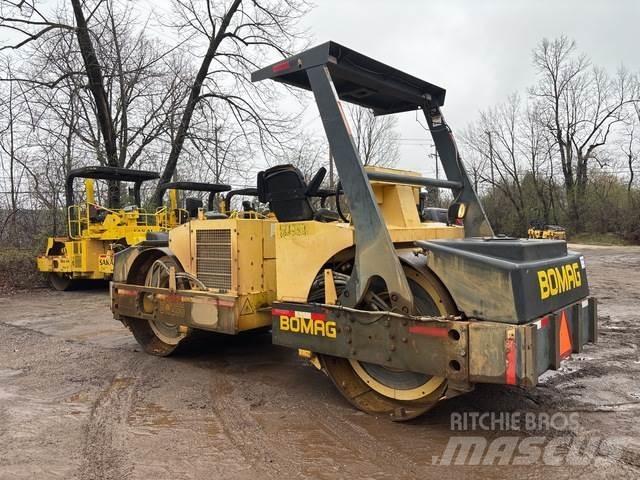 Bomag BW266 Twin drum rollers