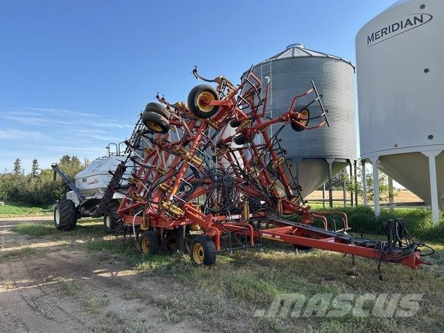 Bourgault 8810 Farm Drills