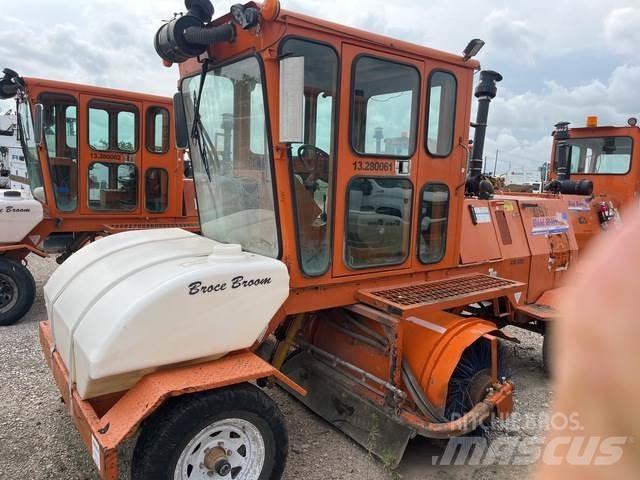 Broce CR350 Indoor sweepers