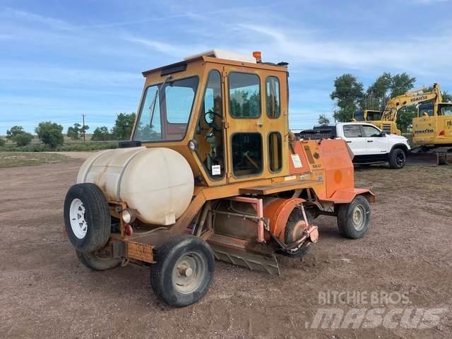 Broce RJ300 Indoor sweepers