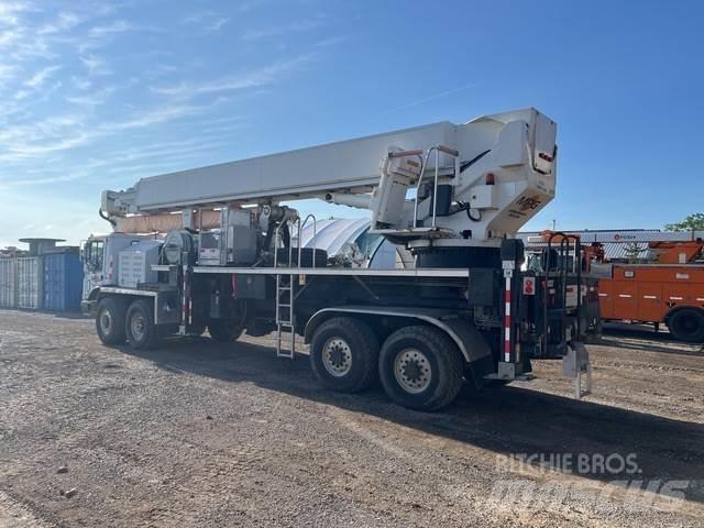 Bronto S178HDT Crawler Cranes