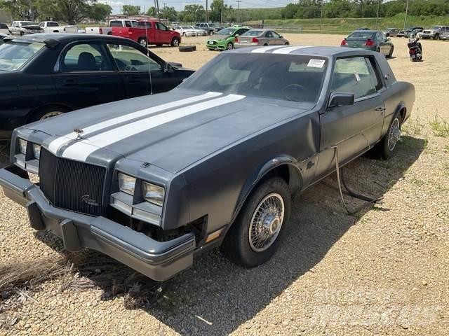 Buick Riviera Automobiles / SUVS