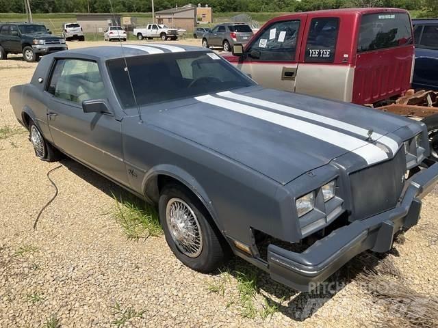 Buick Riviera Automobiles / SUVS