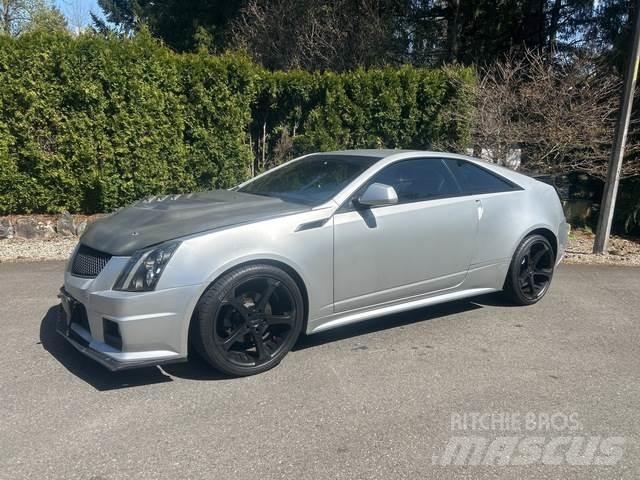 Cadillac CTS Automobiles / SUVS