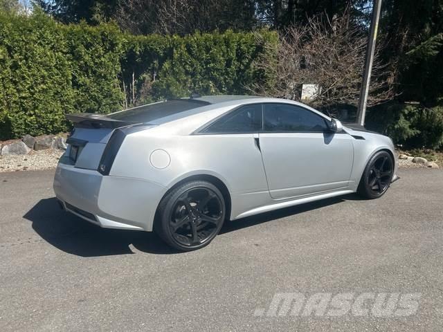 Cadillac CTS Automobiles / SUVS
