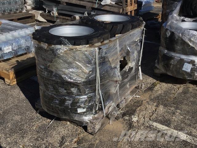 Camso SKS532 Tires, wheels and rims