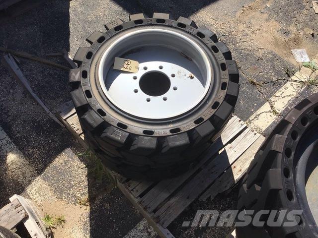  Camso SKS793 Tires, wheels and rims