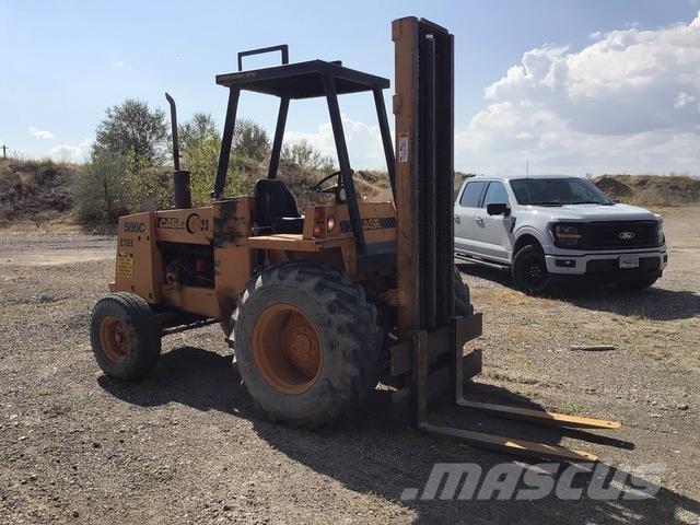 CASE 586C Rough Terrain Trucks