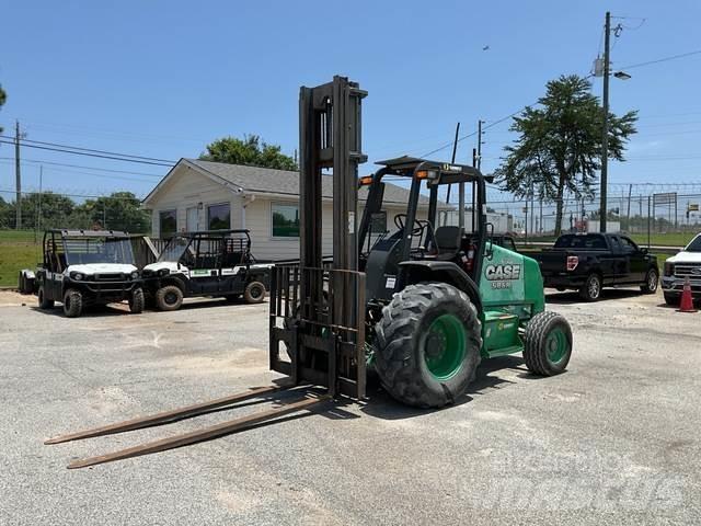CASE 586H Rough Terrain Trucks
