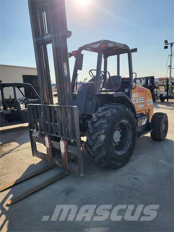 CASE 586H Rough Terrain Trucks