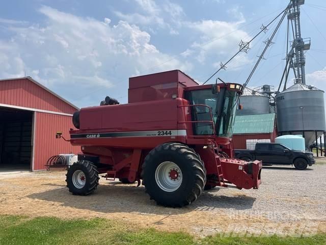 Case IH 2344 Combine Harvesters