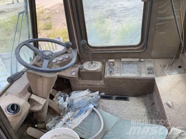 CAT  Soil Compactors