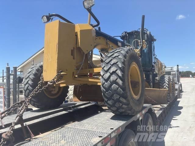 CAT 140 Motor Graders
