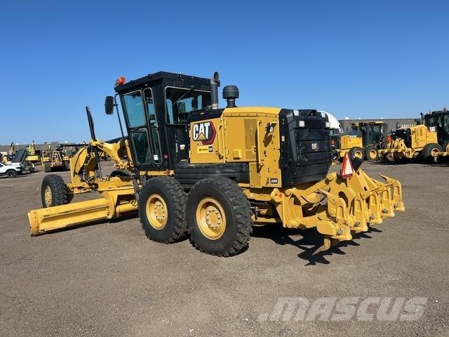 CAT 140 Motor Graders