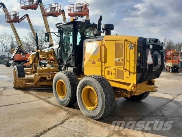 CAT 160 Motor Graders