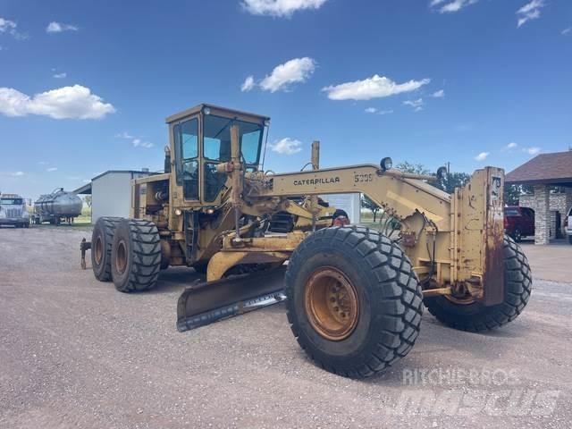 CAT 16G Motor Graders