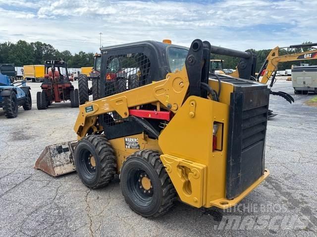 CAT 242D Skid Steer Loaders