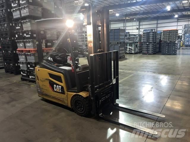 CAT 2ET3000 Electric Forklifts