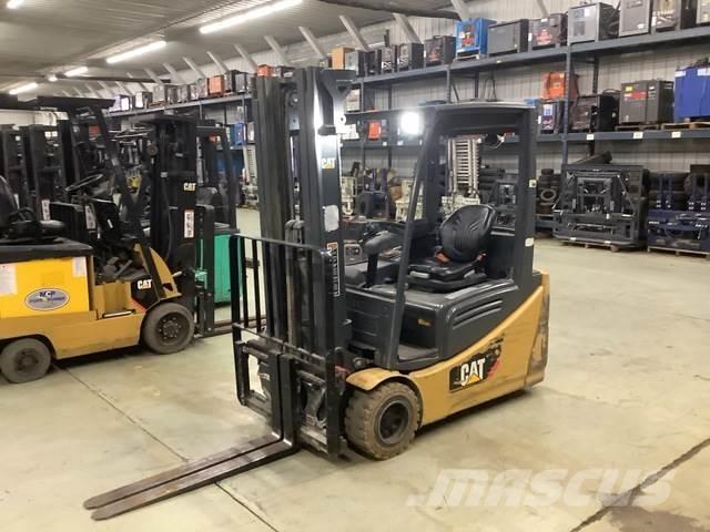 CAT 2ET4000 Electric Forklifts