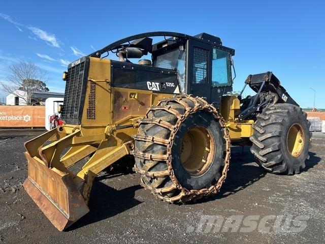CAT 525C Skidders