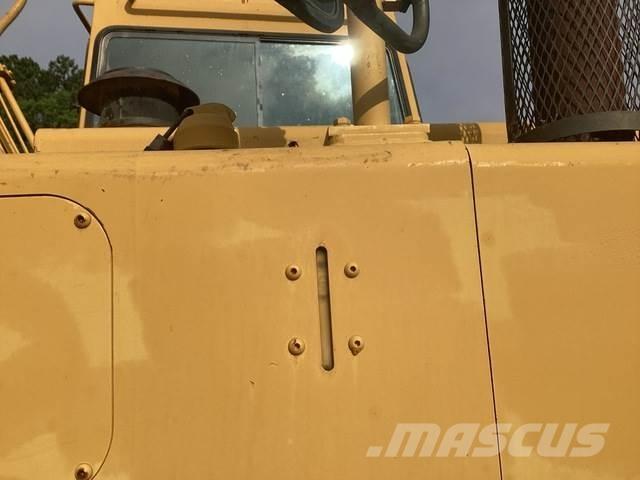 CAT 615C II Scrapers