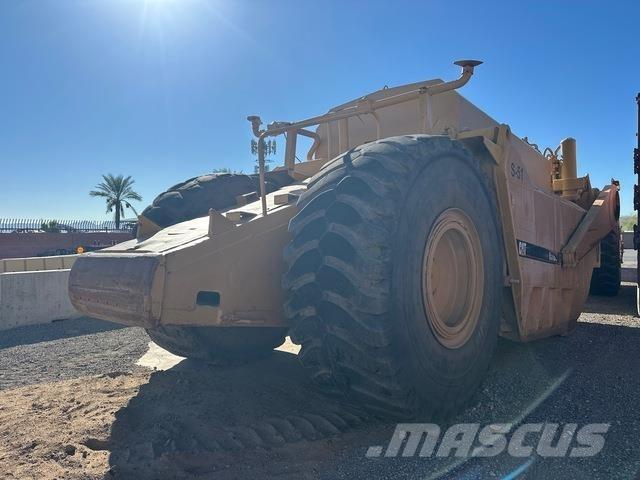 CAT 651B Water Tankers