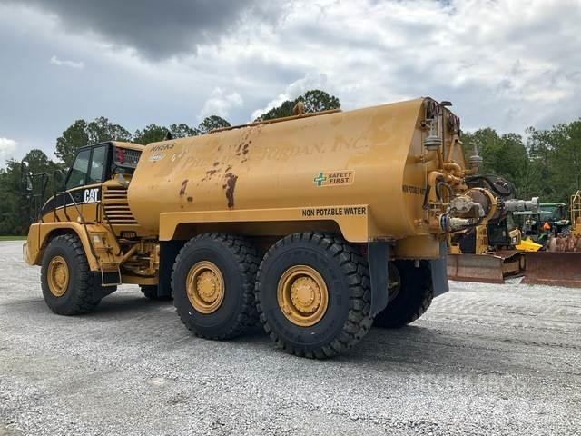 CAT 725 Water Tankers