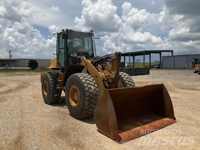 CAT 920 Wheel Loaders