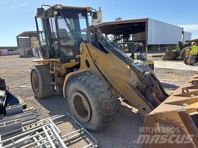 CAT 930G Wheel Loaders