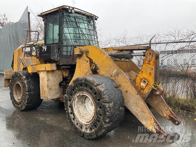 CAT 950M Wheel Loaders