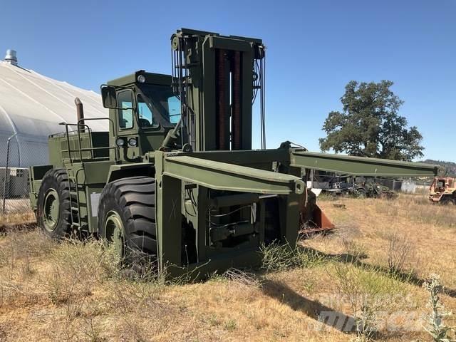 CAT 988B/DV43 Container Handlers