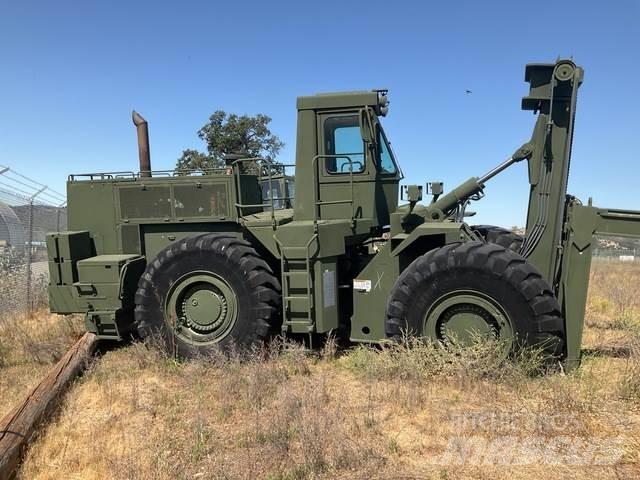 CAT 988B/DV43 Container Handlers