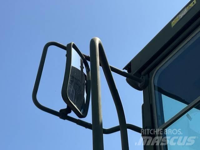 CAT 988B/DV43 Container Handlers