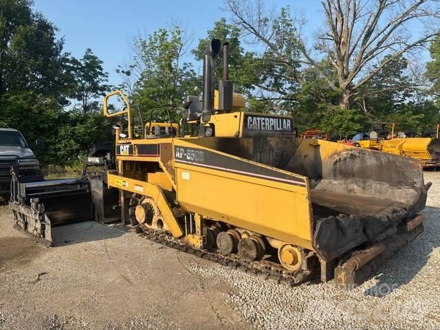CAT AP-650B Asphalt pavers