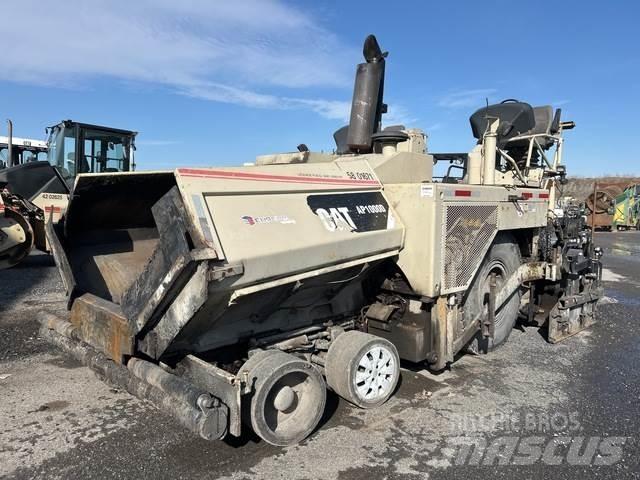 CAT AP1000D Asphalt pavers