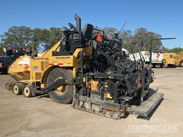 CAT AP1000F Asphalt pavers
