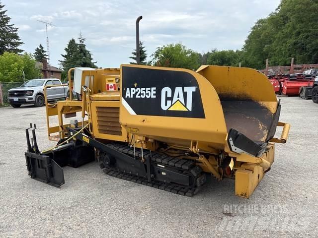 CAT AP255E Asphalt pavers