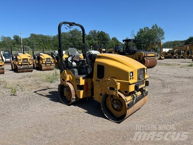 CAT CB2.7 Twin drum rollers