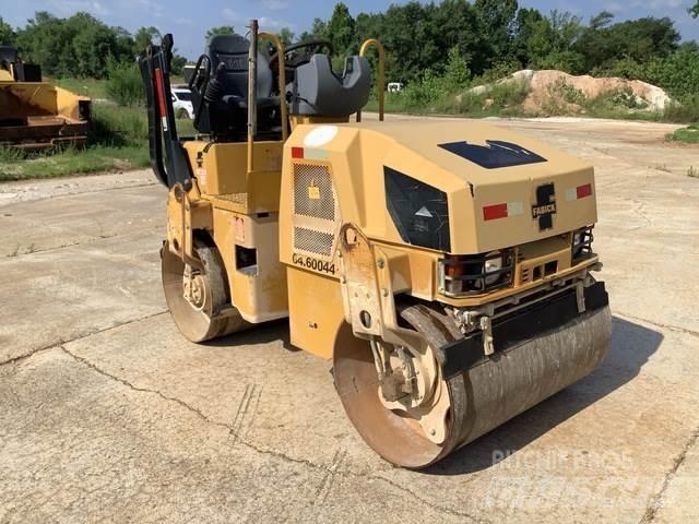 CAT CB24 Twin drum rollers