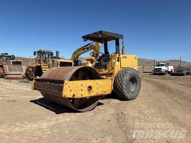 CAT CS-563 Single drum rollers